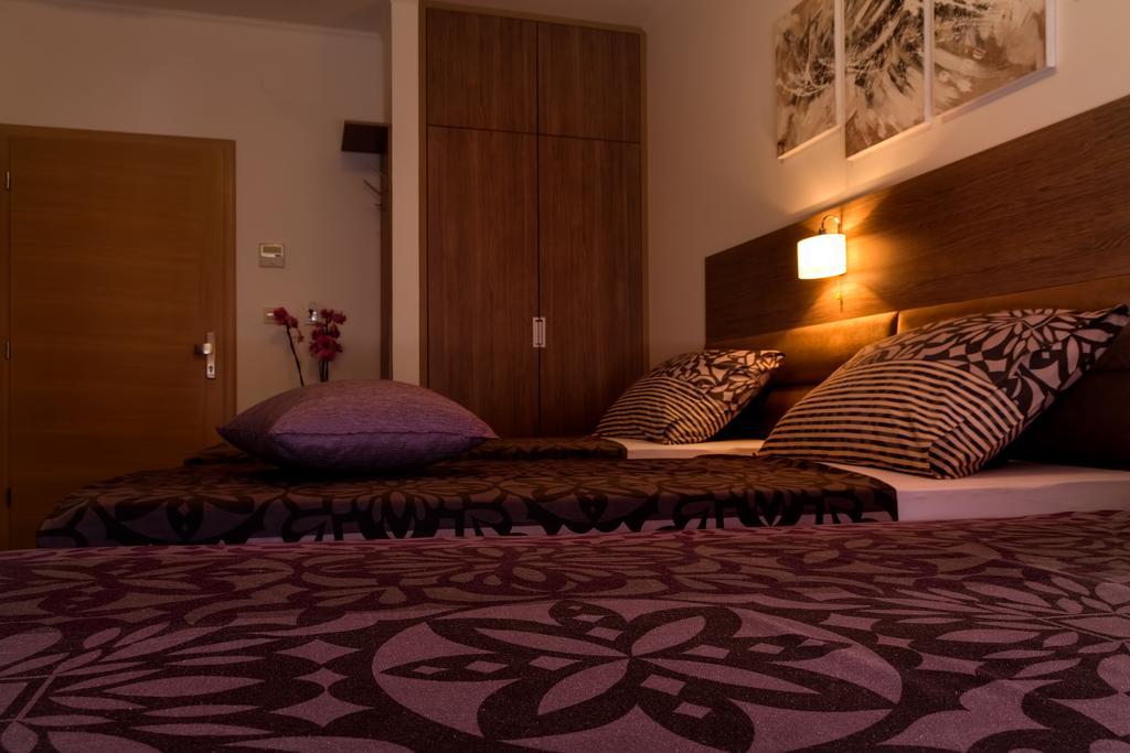 Villa Martini - Apartments & Rooms Vukovar Exterior photo